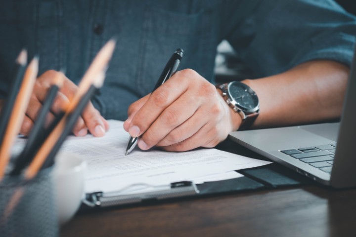 contractor signing documents